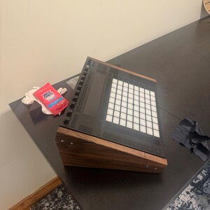 Ableton Push スタンド // Ableton Live Push 2 または 3