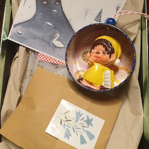 Angélina added a photo of their purchase