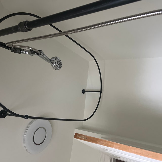 Tringle à rideau de douche ovale à 360 degrés, pour salle de bain, essayage et dressing, avec supports de plafond, taille personnalisée - Canada Tringle à rideau de douche ovale à 360 degrés, pour salle de bain, essayage et dressing, avec supports de plafond, taille personnalisée - Canada