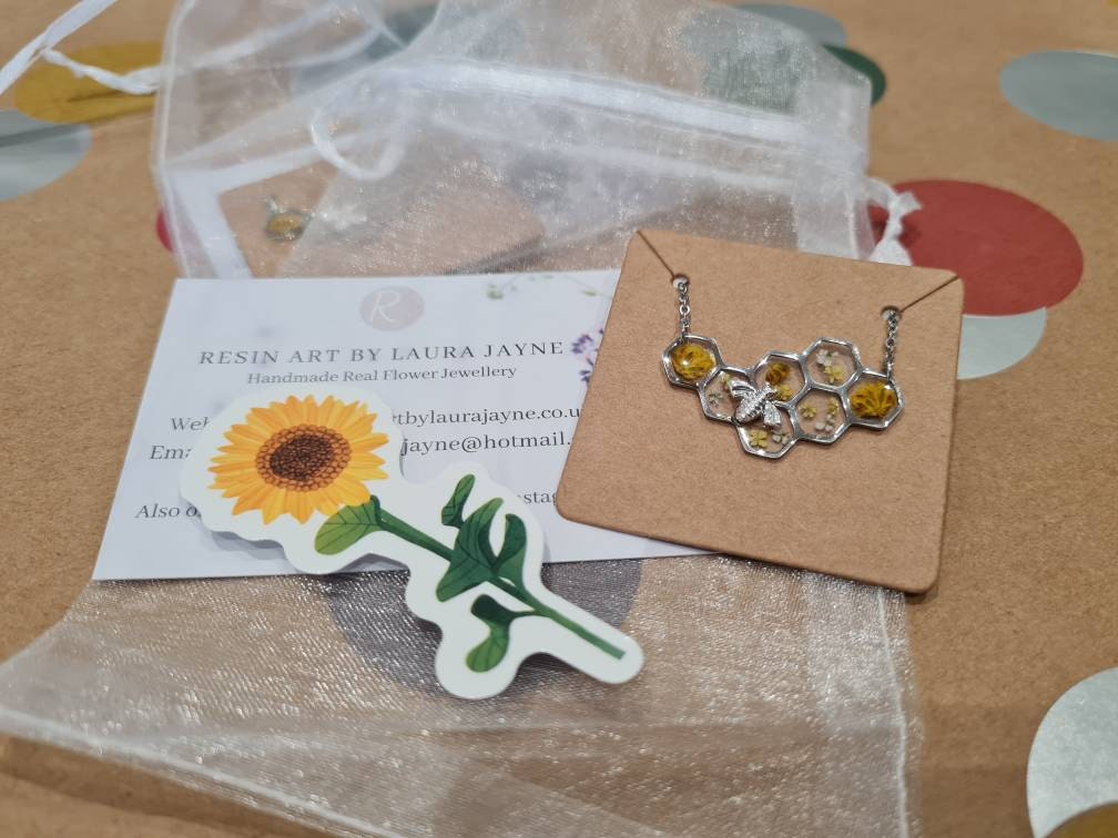 Bee and Honeycomb Necklace, Yellow Bee Necklace, Silver Bee Necklace, Stainless Steel Honeycomb Pendant, Yellow Flower Necklace for Her