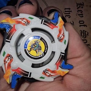 ベイブレードX - ドラグーンビクトリー2 (RA40-MGG (カスタム) - Etsy 日本