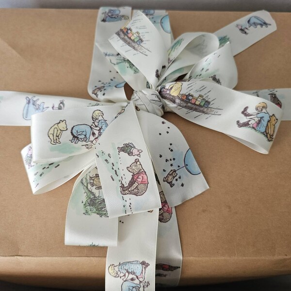 Classic Pooh Bear Ribbon: Vintage Nursery Decor, Crafts (1.5