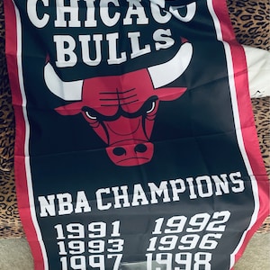 Complete Set of Chicago Bulls NBA Champions 6 Banners/Flags 18.5" x  11.5"