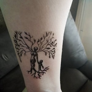 22 Tree of Life Tattoo Ideas for Women and Their Meaning  Moms Got the  Stuff