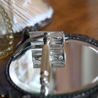 Vintage MINORA 5 Count Double Edge Razor Blades New in Package - Etsy