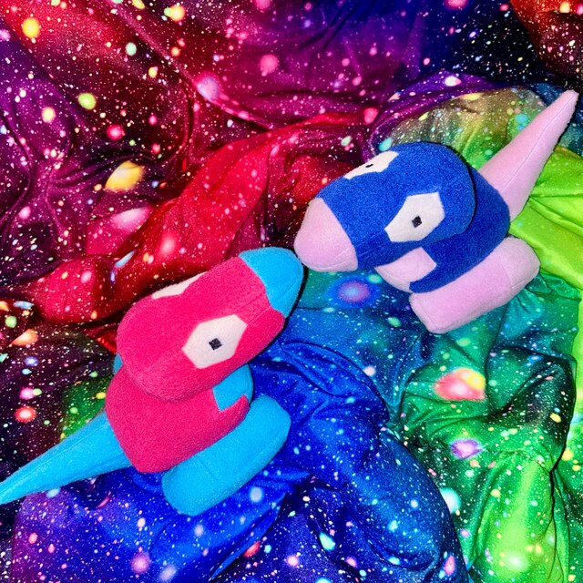 ポリゴンぬいぐるみ！通常バージョンと色違いバージョン - Etsy 日本