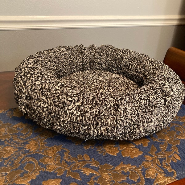 Easy Doughnut shaped Pet Bed Crochet Pattern Etsy easy-doughnut-shaped-pet-bed-crochet-pattern-etsy