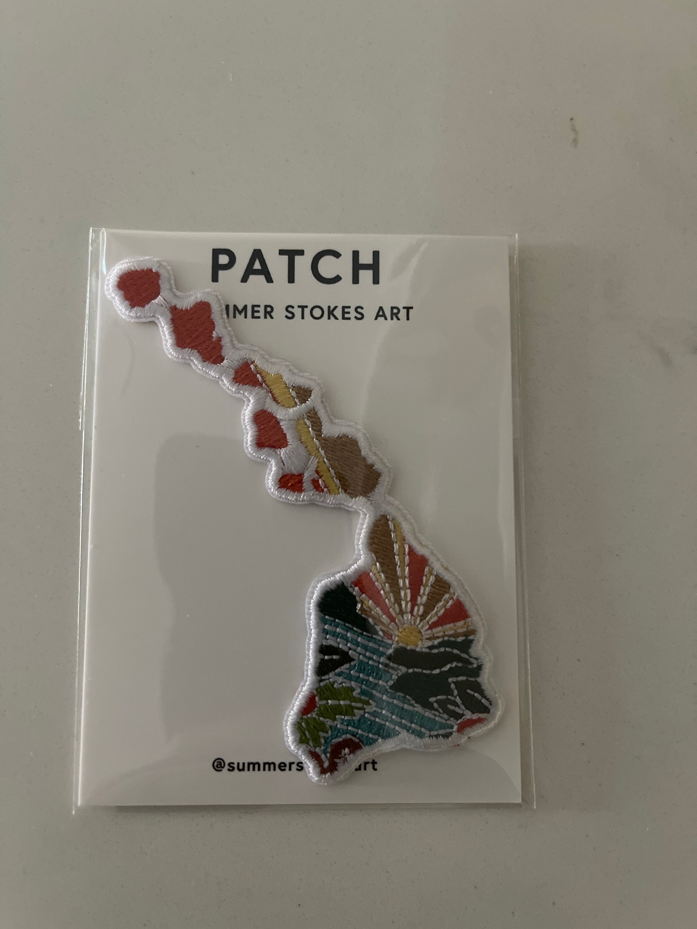 Hawaii Iron-On Patch | 3&quot; Patch | Embroidered Sew-on or Iron-on Applique