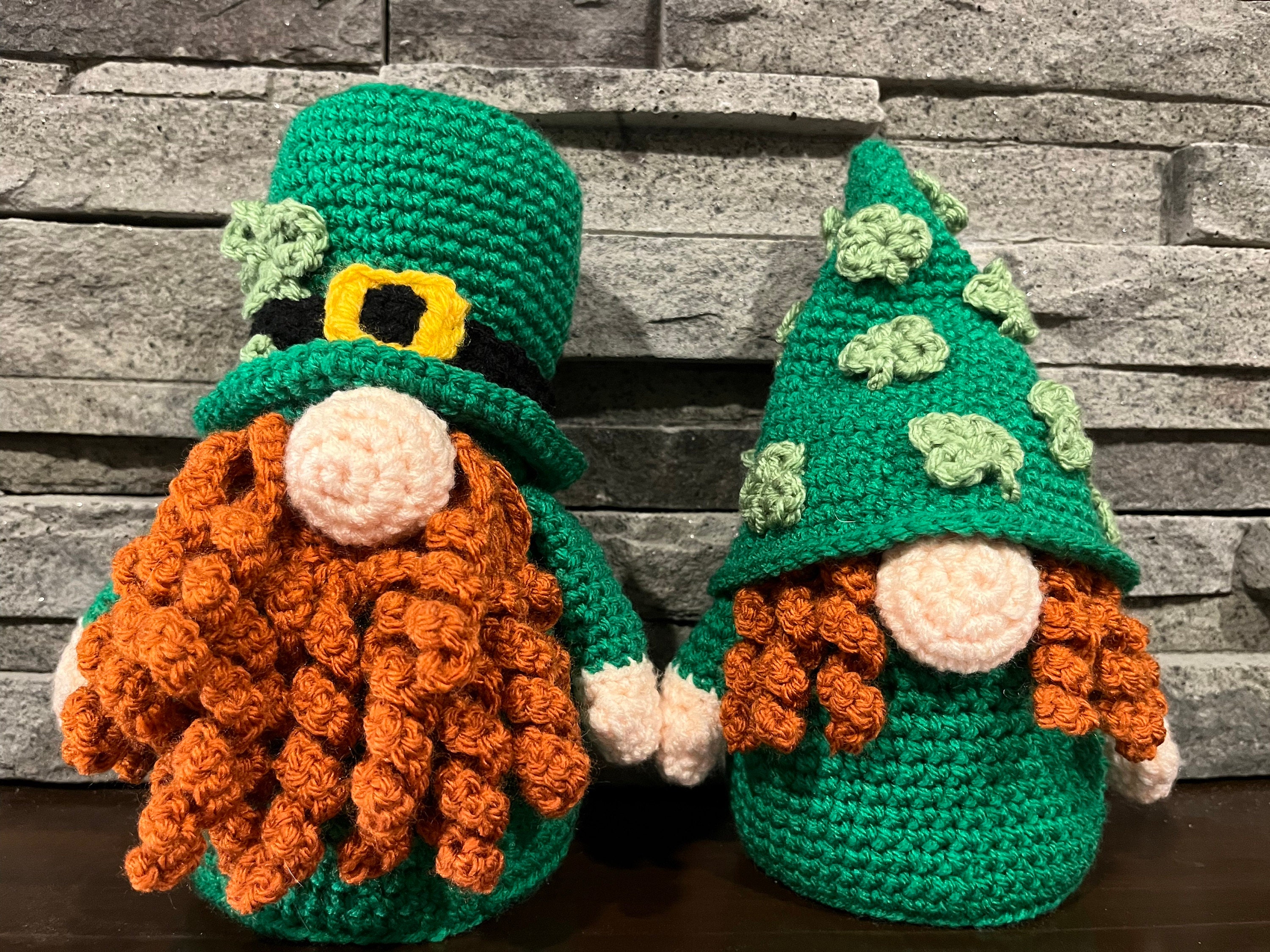 St Patricks gnomes couple crochet pattern, Holiday gnomes pdf