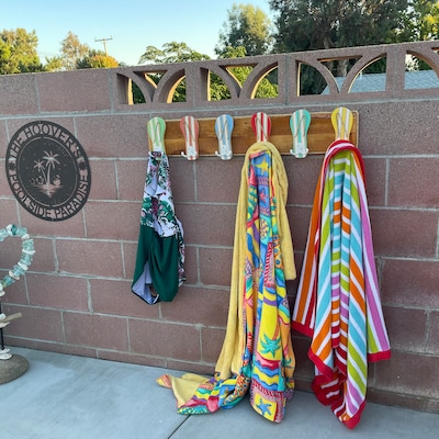 Pool Towel Rack, Outdoor Shower Hooks, Bathroom Beach Decor, PICK YOUR COLORS - Etsy