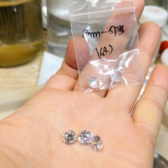 White CZ Diamond Stones, Round Cubic Zirconia Crystal