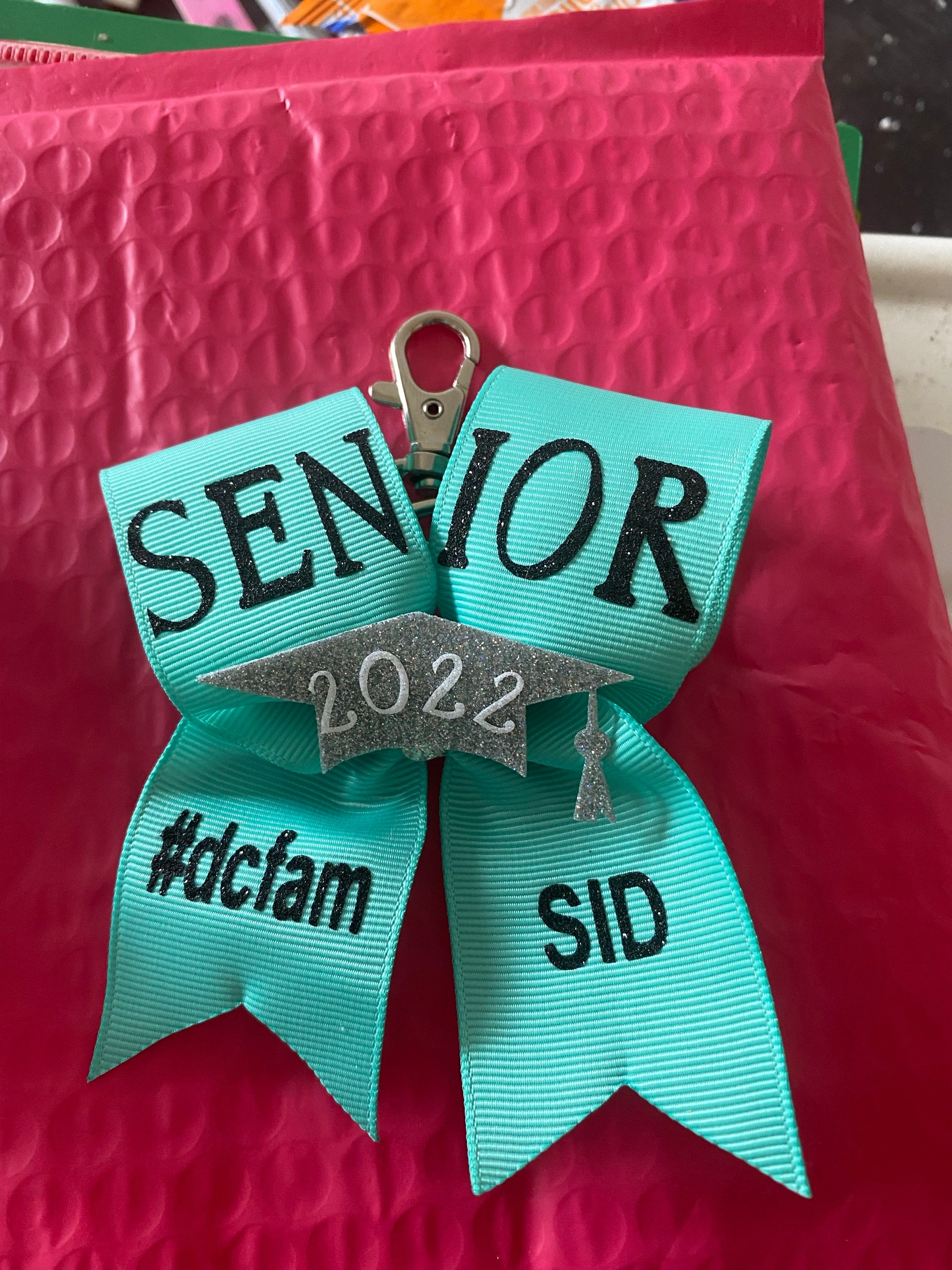 Senior keychain bow - Senior gift - Senior - graduation gift- graduation keychain