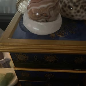 Leanna added a photo of their purchase