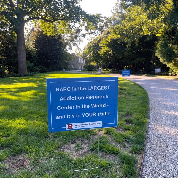 48 Custom Yard Signs - FAST! - Etsy