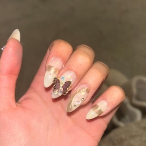 Mia-Darcy added a photo of their purchase