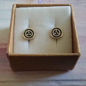 Laura added a photo of their purchase