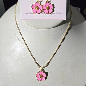Ciondolo Fiore Di Ibisco Hawaiano In Argento 925 Placcato Oro Rosa - Diametro 15 Mm, Nuovo E Delicato - Foto 7