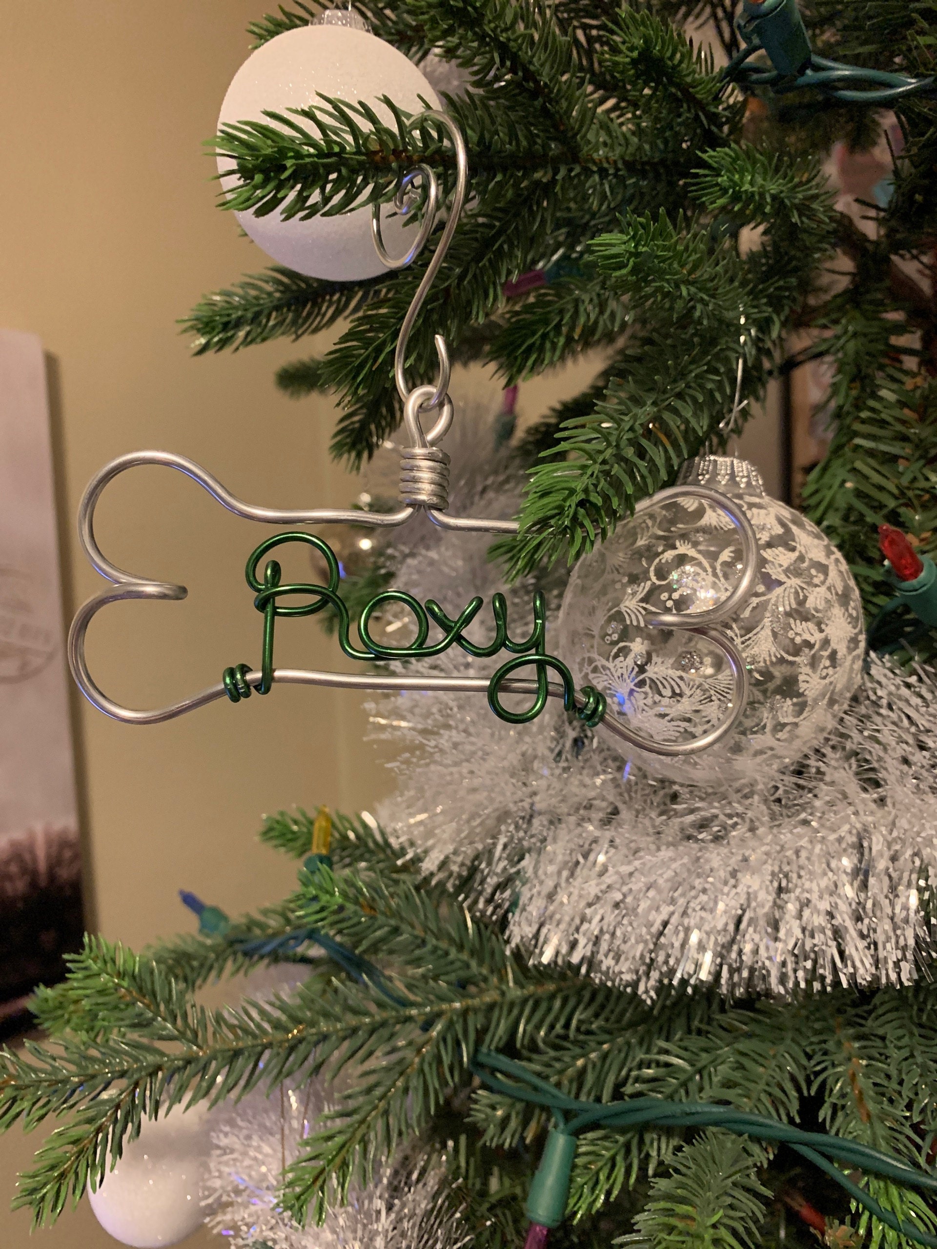 Personalized Pet Ornament - Handcrafted Wire Dog Bone with Pet&#39;s Name - Dog Christmas Gift, Unique Dog Ornament, Hand Shaped Wire Decor