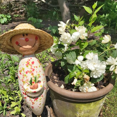 Keramik Gartenstecker Gärtner Deko für den Garten Keramikschmuck