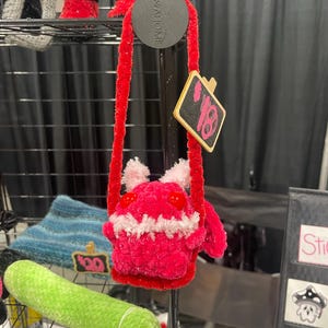 Taylor added a photo of their purchase