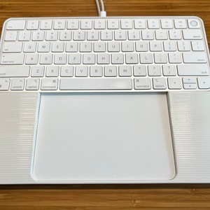 2021/2024 Apple Magic Keyboard およびトラックパッド用 Magic Tray 