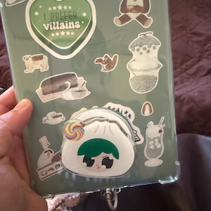 Victoria added a photo of their purchase