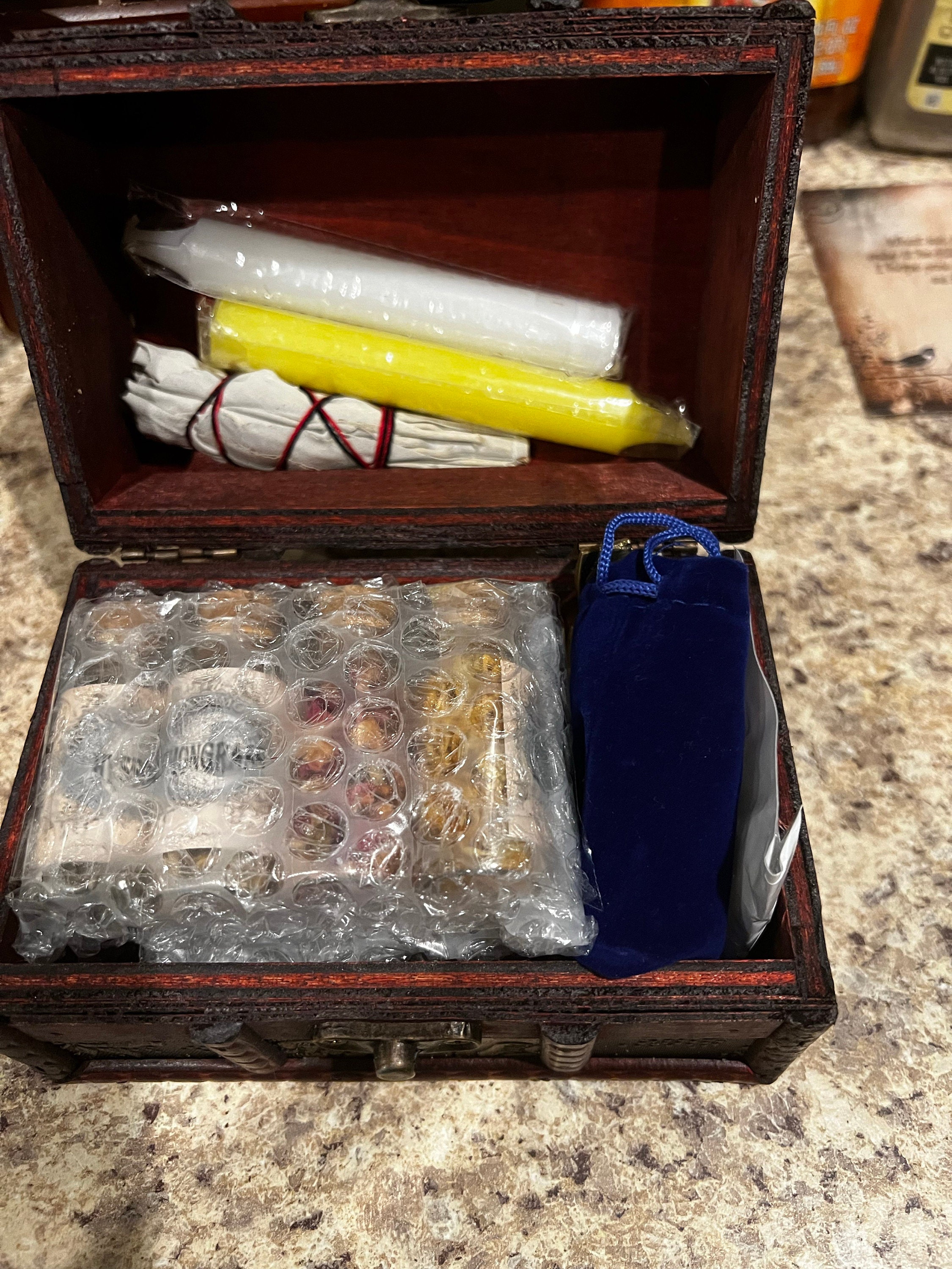 Witchcraft Kit, Apothecary kit Box with Wiccan Supplies, Witch Supplies Starter Kit, Altar Supplies for Witches