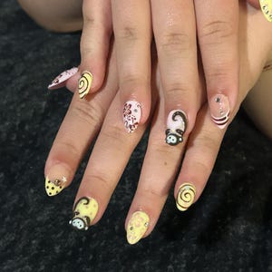 Savannah added a photo of their purchase