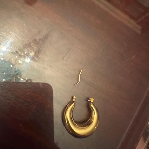 Abigail added a photo of their purchase