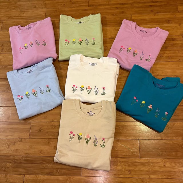 Wildflower Embroidered Sweatshirt, Pinky Flower Embroidered