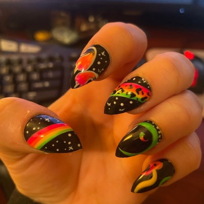 Trippy Illusion Press on Nails Stiletto Black Rainbow Press on Nails ...