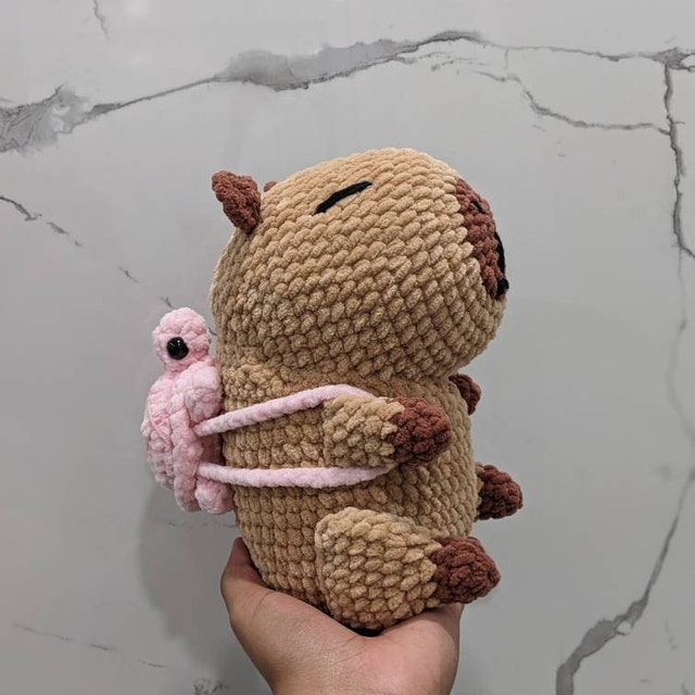 PELUCHE CAPYBARA CON ZAINO 25 CM CON PELUCHE TARTARUGA - WWW