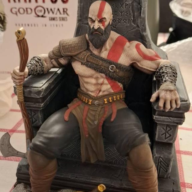 Kratos Figure Statua di God Of War, Colorazione reale del gioco