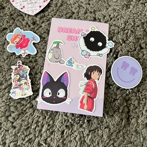 Studio Ghibli Lot de 100 autocollants en vinyle imperméable pour enfants,  adolescents, adultes, skateboard, ordinateur portable : : Jeux et  Jouets