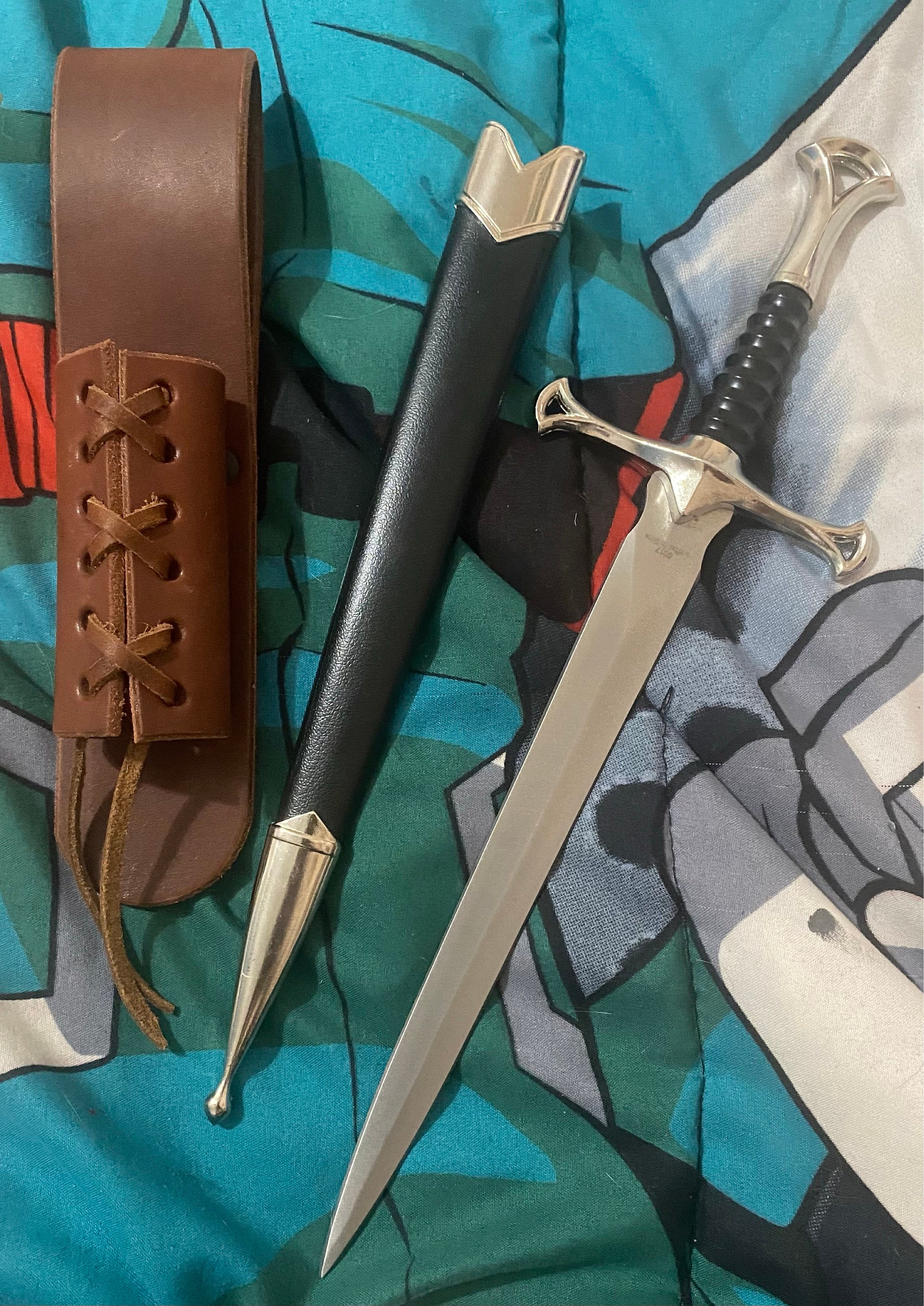 14&quot; Anduril Dagger with Sheath and Leather Frog. Short Sword, Knife Scabbard for Renaissance, Cosplay, Pirate, Medieval, Halloween, Birthday