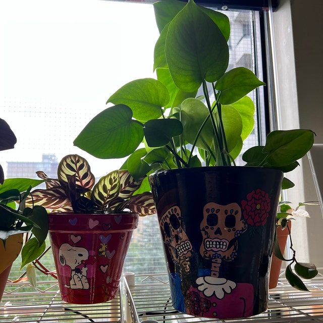 Snoopy Plant Pot. Hearts Planter. Snoopy Pottery. - Etsy