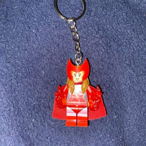 Wanda Maximoff Scarlet Witch Mini Figure Keychain - Geek Nerd