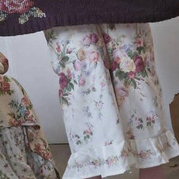 Vintage Floral Scroll Cotton Pocketed Flood Pant