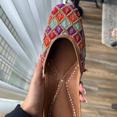 kolhapuri sandals online