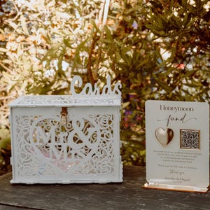 JENNIFER added a photo of their purchase
