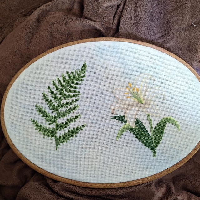 Mini Floral Cross Stitch: White Lily Flower, Botanical Embroidery