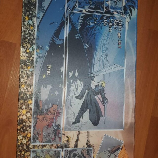 【限定品】プレイマット FF7 クラウド・ストライフ 【MTG】 プレイマット FF7 バトル - MTG x FF TCG / 24インチ x 14インチ