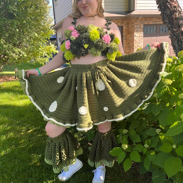 CO' COUTURE Poppy Pleat Scallop Skirt Mushroom