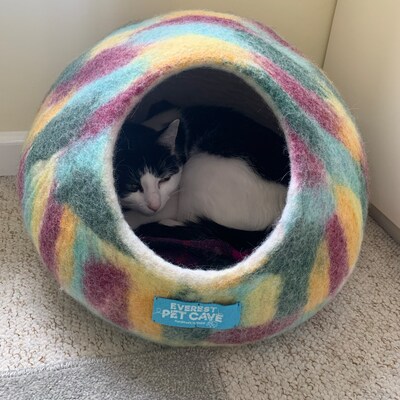 Yellow Green Mix Felt Cat Cave, Everest Pet Cave, Handmade, 100% New