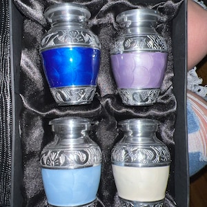 Esmika added a photo of their purchase