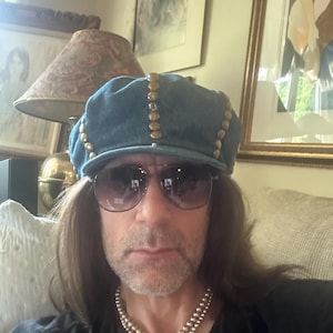 When Calls The Heart Sweatshirt | Hearties Apparel | Womens Sweatshirt | Unisex Heavy Blend™ Crewneck Sweatshirt