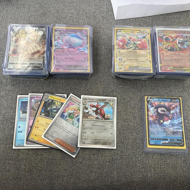 100 random pokemon cards Pokemon Card 100 Random Pokemon Cards Ultra Rare and Holo Guaranteed