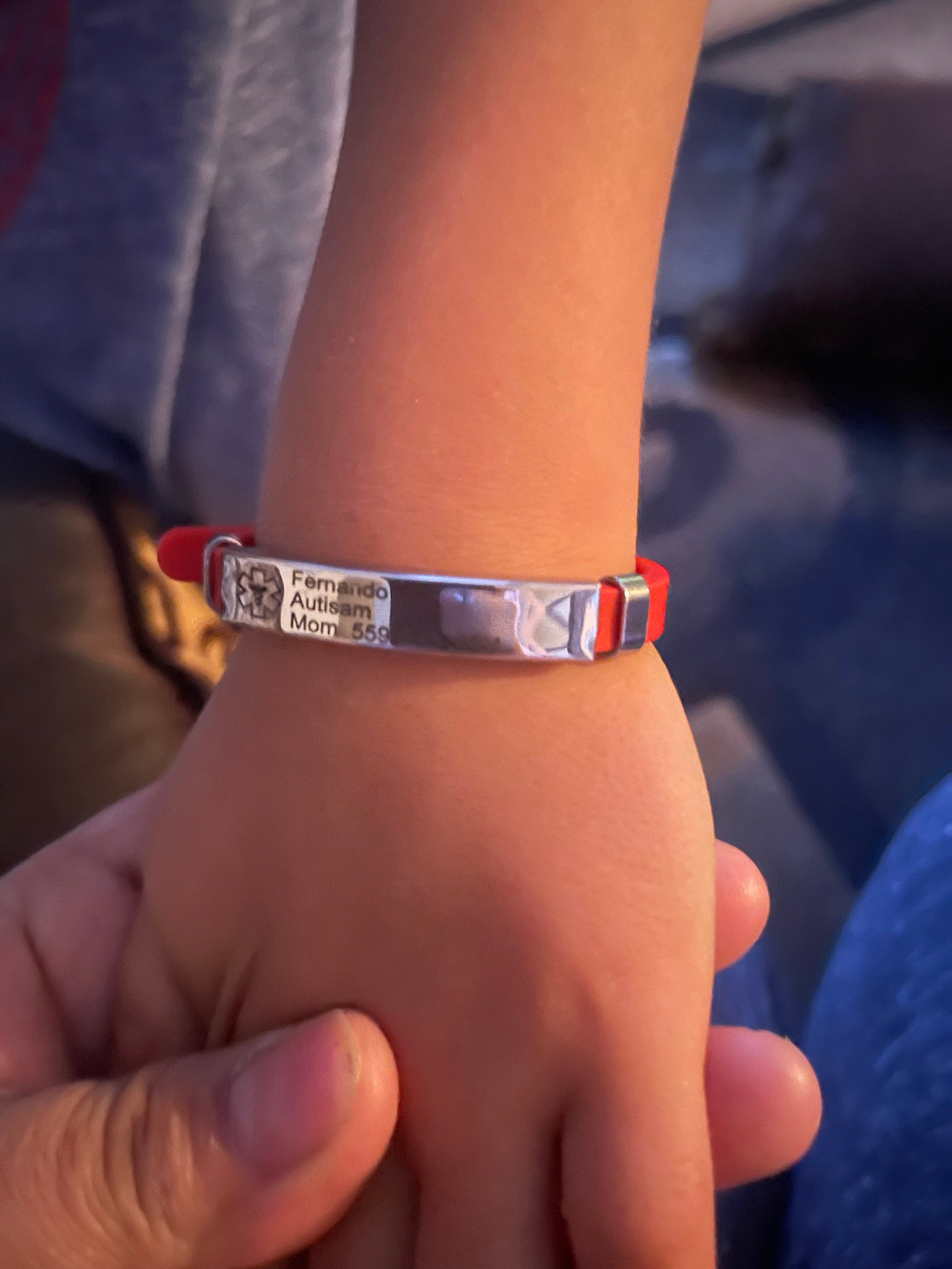 Kids emergency bracelet, personalized medical alert bracelet for kids, allergy bracelet, diabetic, autism & kids medical ID bracelet