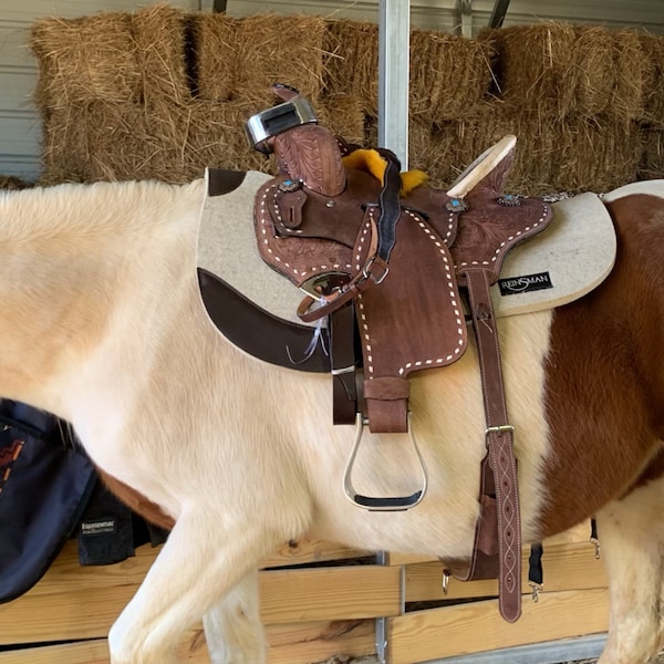 Sella Western In Pelle Per Barrel Racing | Completa Di Testiera, Pettorale E Redini | Taglia 18 Pollici - Foto 8