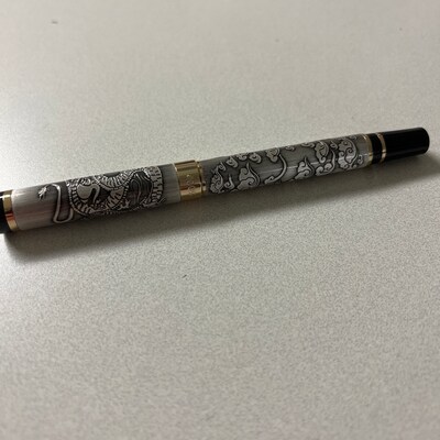 2 Stück Jinhao 5000 Drachen-Füllfederhalter – Schwarz & Weiß, Mit Konverter, 0,5 Mm Feder